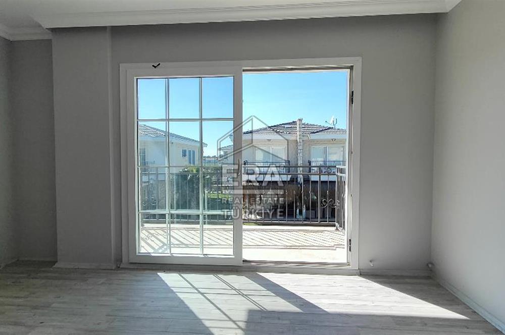 AYVALIK ALTINOVA SİBER LİFE SİTESİNDE SATILIK 3+1 VİLLA