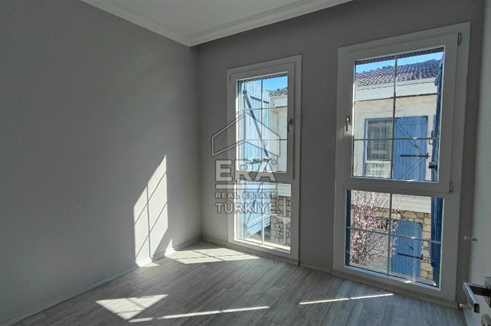 AYVALIK ALTINOVA SİBER LİFE SİTESİNDE SATILIK 3+1 VİLLA