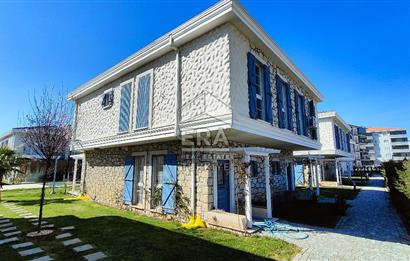 AYVALIK ALTINOVA SİBER LİFE SİTESİNDE SATILIK 3+1 VİLLA