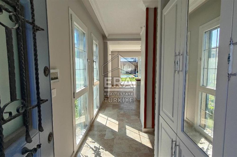 AYVALIK ALTINOVA SİBER LİFE SİTESİNDE SATILIK 3+1 VİLLA