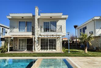 AYVALIK ALTINOVA SİBER LİFE SİTESİNDE SATILIK 3+1 VİLLA - 1 - 14713