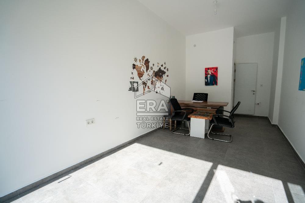 Datça Merkezde Ambarcı Caddesi'nde Satılık Ticari Dükkan