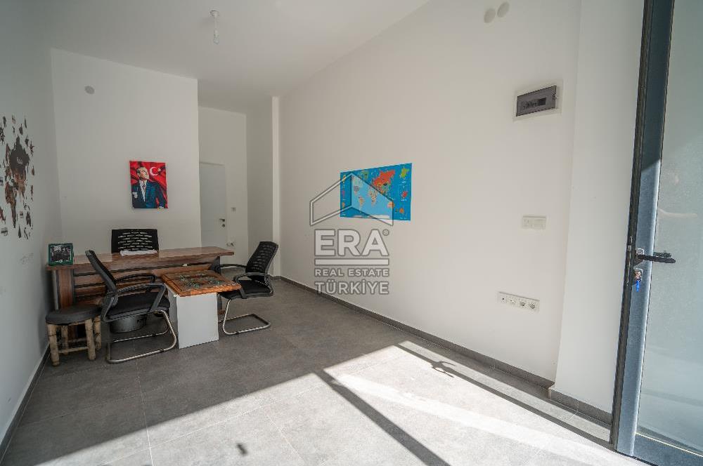 Datça Merkezde Ambarcı Caddesi'nde Satılık Ticari Dükkan