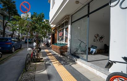 Datça Merkezde Ambarcı Caddesi'nde Satılık Ticari Dükkan