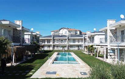 AYVALIK ALTINOVA SİBER LİFE SİTESİNDE SATILIK 3+1 VİLLA