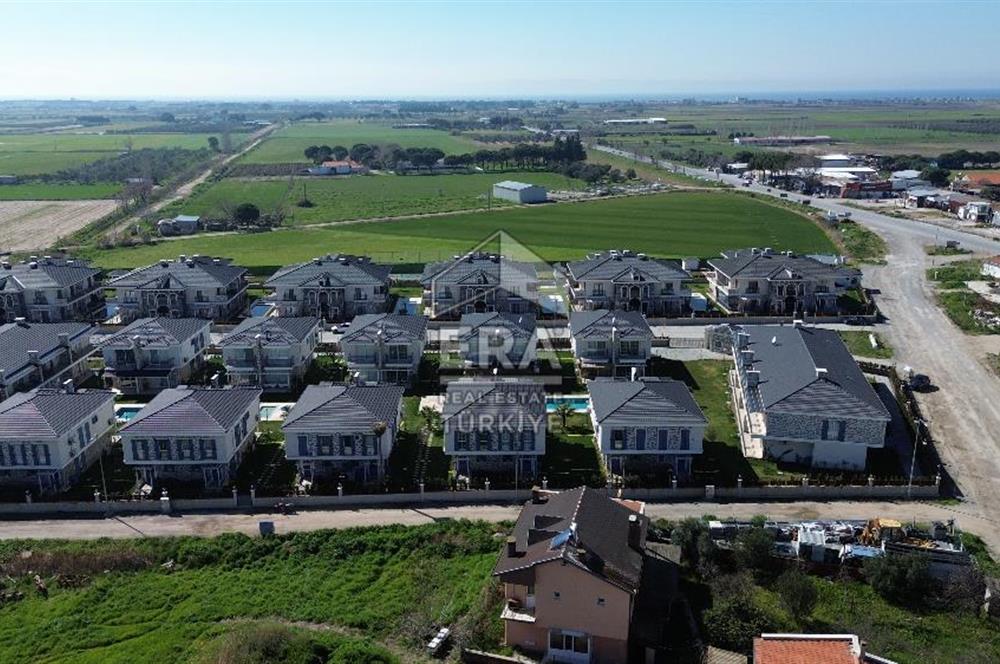 AYVALIK ALTINOVA SİBER LİFE SİTESİNDE SATILIK 3+1 VİLLA