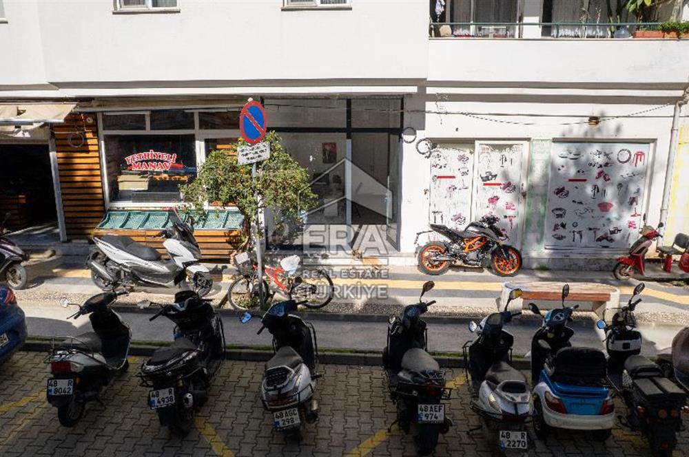 Datça Merkezde Ambarcı Caddesi'nde Satılık Ticari Dükkan
