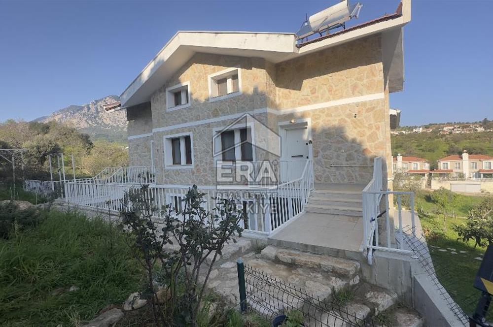 Datça Karaköy’de Yıllık Kiralık 3+1 Bahçeli Eşyalı Dubleks Daire