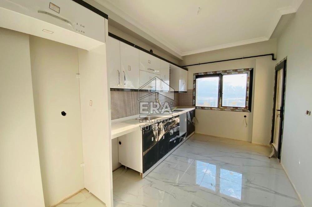 AHMET YESEVİ CADDE ÜZERİ 3+1LÜKS DAİRE