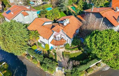 Zekeriyaköyde Garanti Koza Yenilenmiş 6 A Tipi Müstakil villa