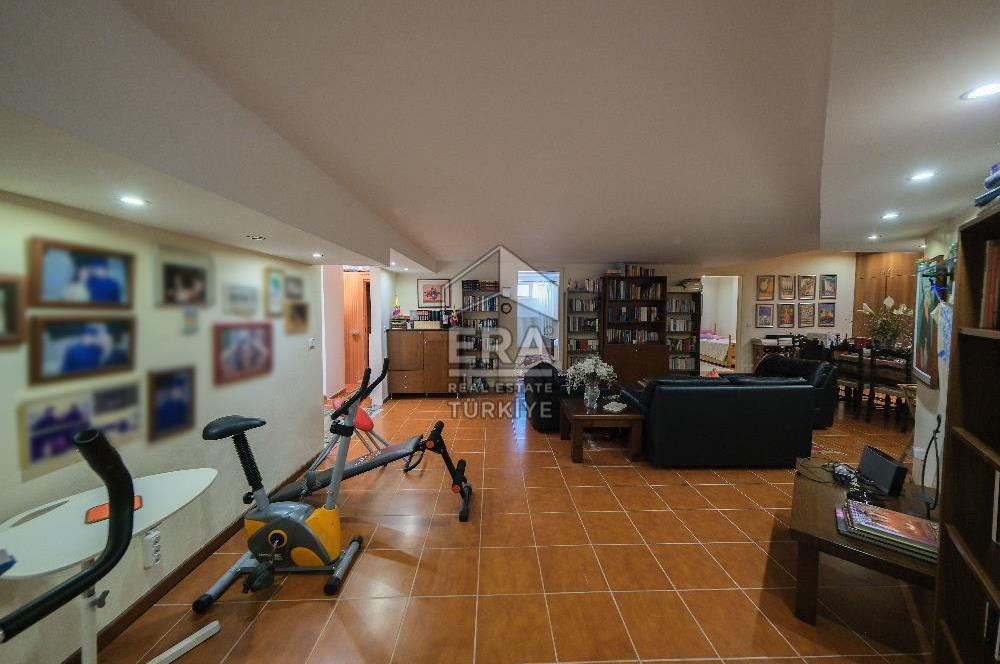 Zekeriyaköyde Garanti Koza Yenilenmiş 6 A Tipi Müstakil villa