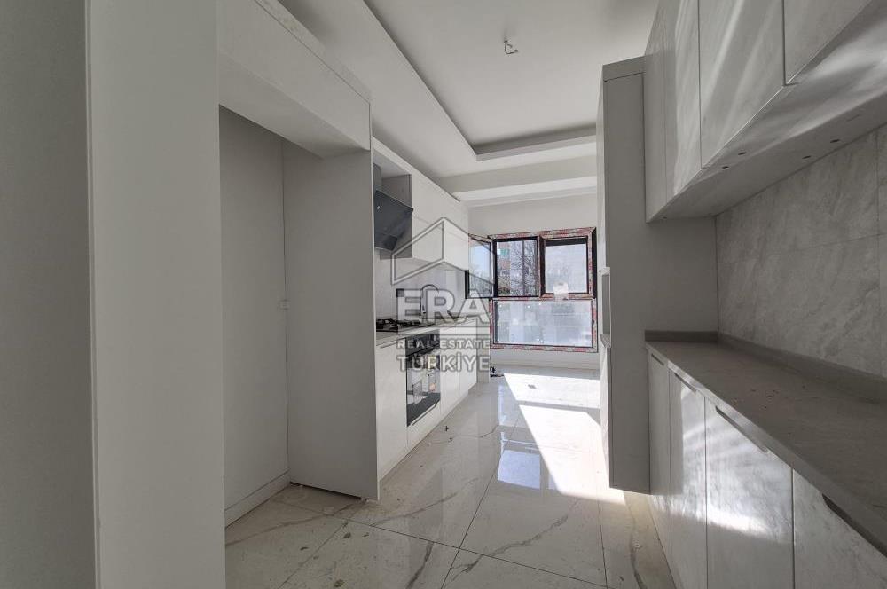 Mansuroğlu Mah. 252. Sokak'ta Çift Cephe Sıfır Kiralık 3+1 Daire