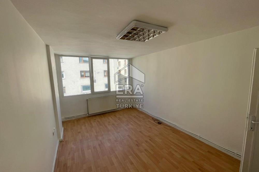 ERA CİTY I SIHHIYE İLKİZ SOKAKTA 1+1 KİRALIK OFİS 