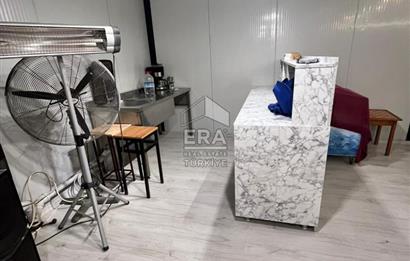 ÇİĞLİ MEYDANDA CAFE YAPMAYA UYGUN KİRALIK DÜKKAN