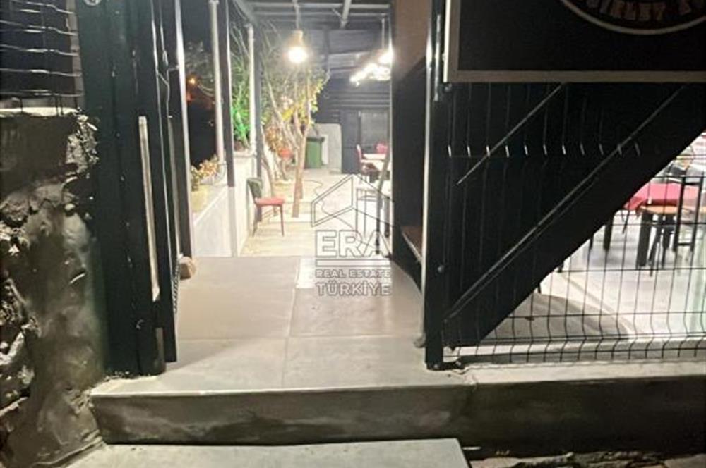 ÇİĞLİ MEYDANDA CAFE YAPMAYA UYGUN KİRALIK DÜKKAN