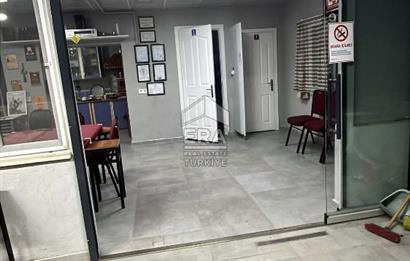 ÇİĞLİ MEYDANDA CAFE YAPMAYA UYGUN KİRALIK DÜKKAN