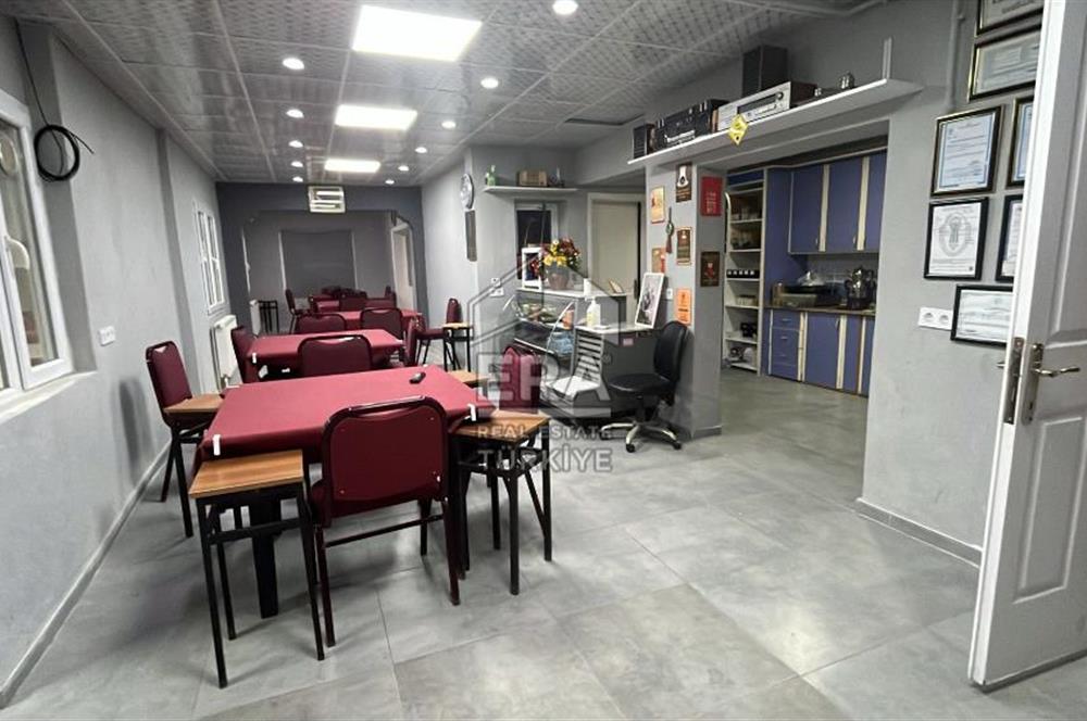ÇİĞLİ MEYDANDA CAFE YAPMAYA UYGUN KİRALIK DÜKKAN
