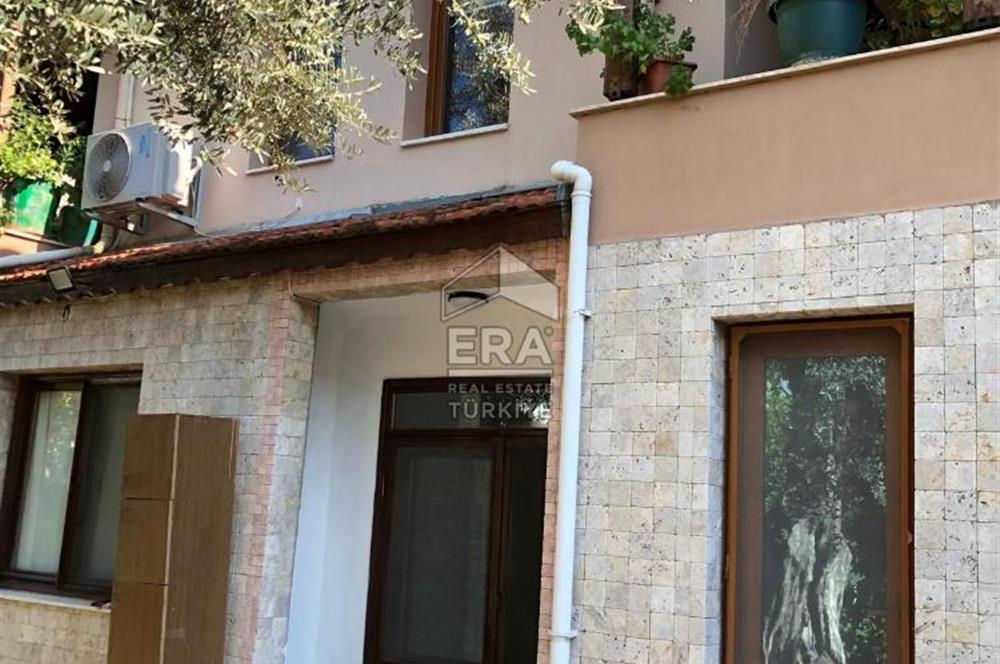 Eski Foçada Bahçeli 3+1 Hastane Yanı Daire