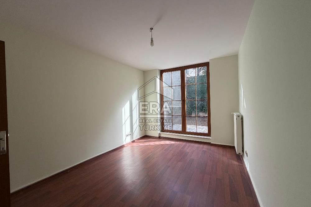 Uskumruköy'de Site İçinde | 7+1 Tam Müstakil Villa