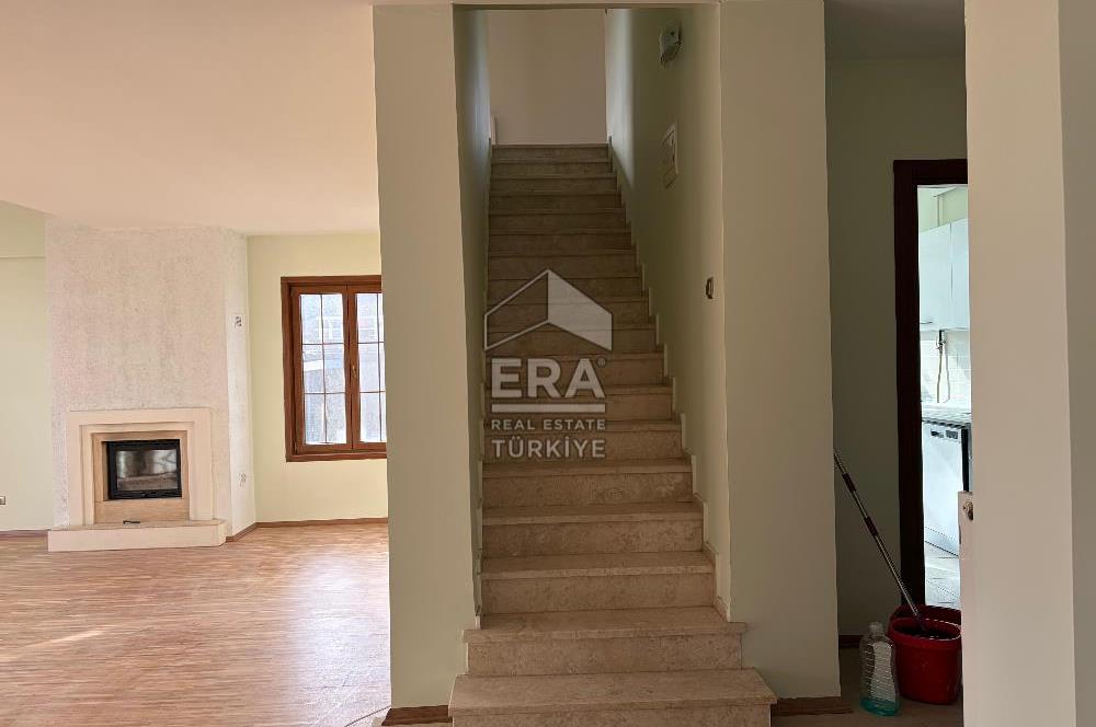 Uskumruköy'de Site İçinde | 7+1 Tam Müstakil Villa