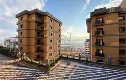 AHMET YESEVİ CADDE ÜZERİ 3+1LÜKS DAİRE