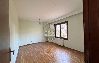 Uskumruköy'de Site İçinde | 7+1 Tam Müstakil Villa