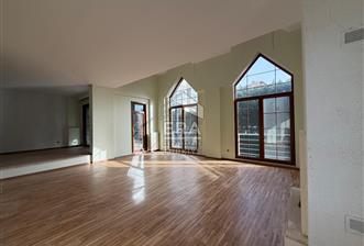 Uskumruköy'de Site İçinde | 7+1 Tam Müstakil Villa - 1 - 14763