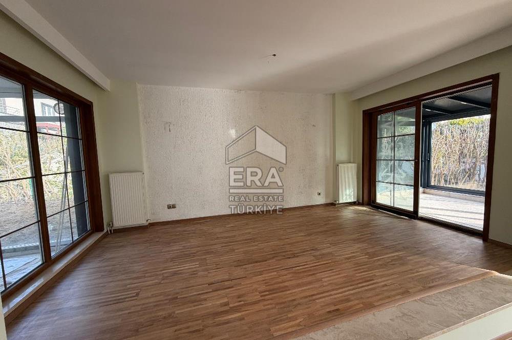 Uskumruköy'de Site İçinde | 7+1 Tam Müstakil Villa