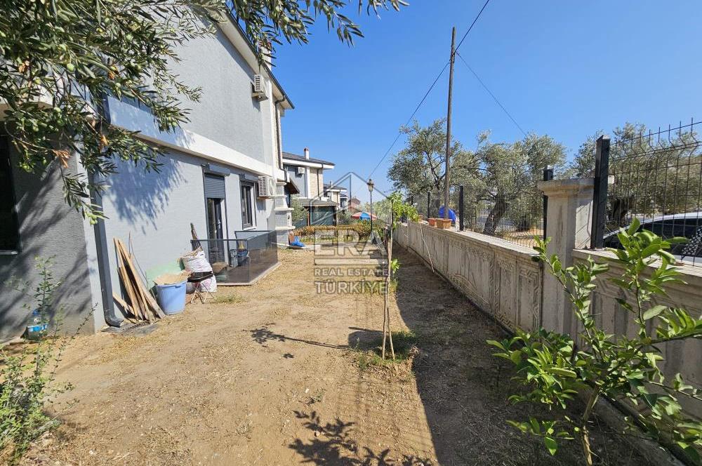 AYVALIK SARMISAKLI’DA DOĞAYLA İÇ İÇE, BAHÇELİ DUBLEKS VİLLA