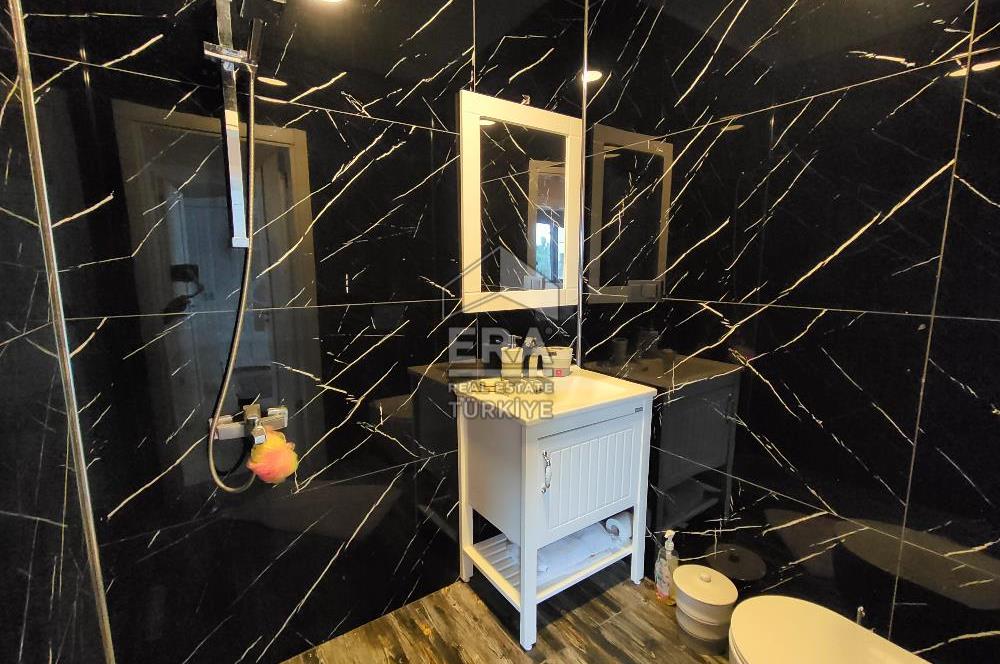 ALTINOVA'DA SATILIK 3+1 SİTE İÇİ MÜSTAKİL VİLLA