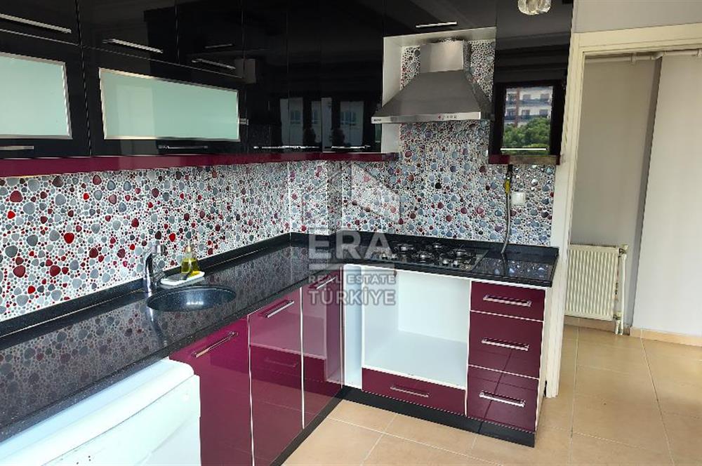 Karşıyaka'da Medikal Point'e Yakın Taşınmaya Hazır 3+1 Daire