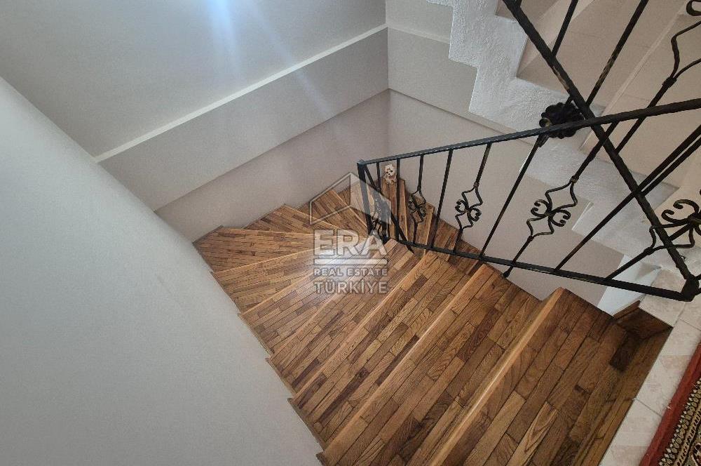 ERA SÖZ DEN BANDIRMA SUNULLAH MAH.DE SATILIK MÜSTAKİL 3 KATLI BAHÇELİ VİLLA