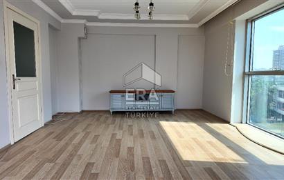 Karşıyaka'da Medikal Point'e Yakın Taşınmaya Hazır 3+1 Daire