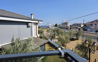 AYVALIK SARMISAKLI’DA DOĞAYLA İÇ İÇE, BAHÇELİ DUBLEKS VİLLA