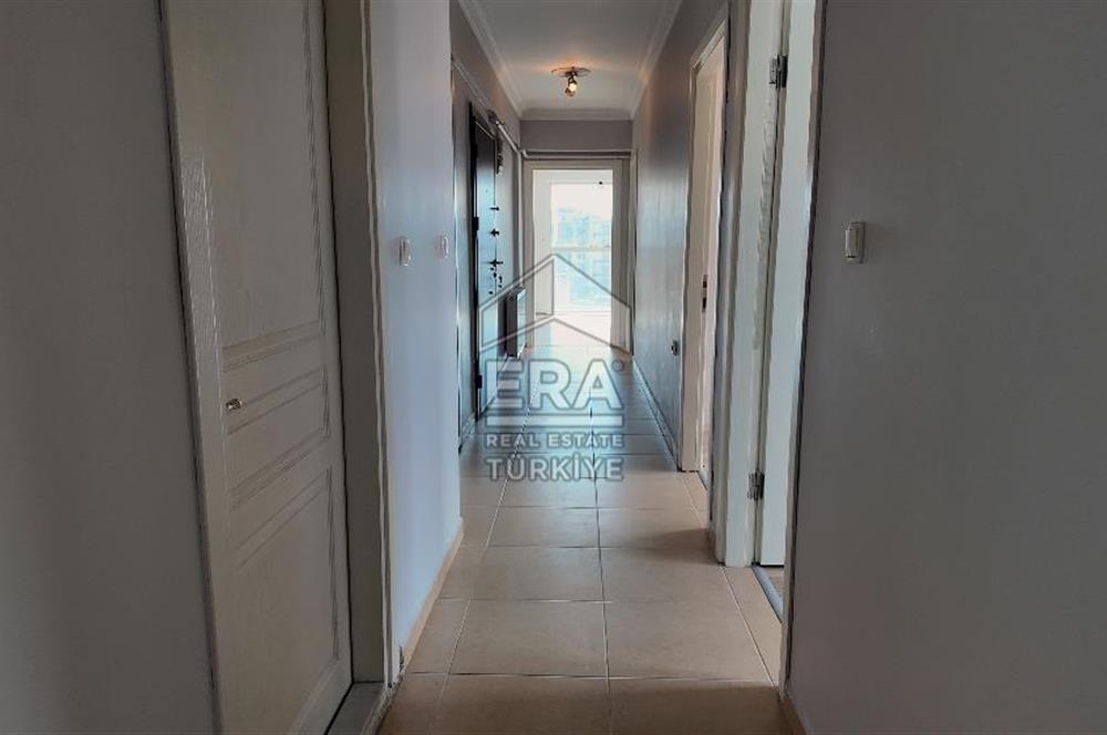 Karşıyaka'da Medikal Point'e Yakın Taşınmaya Hazır 3+1 Daire