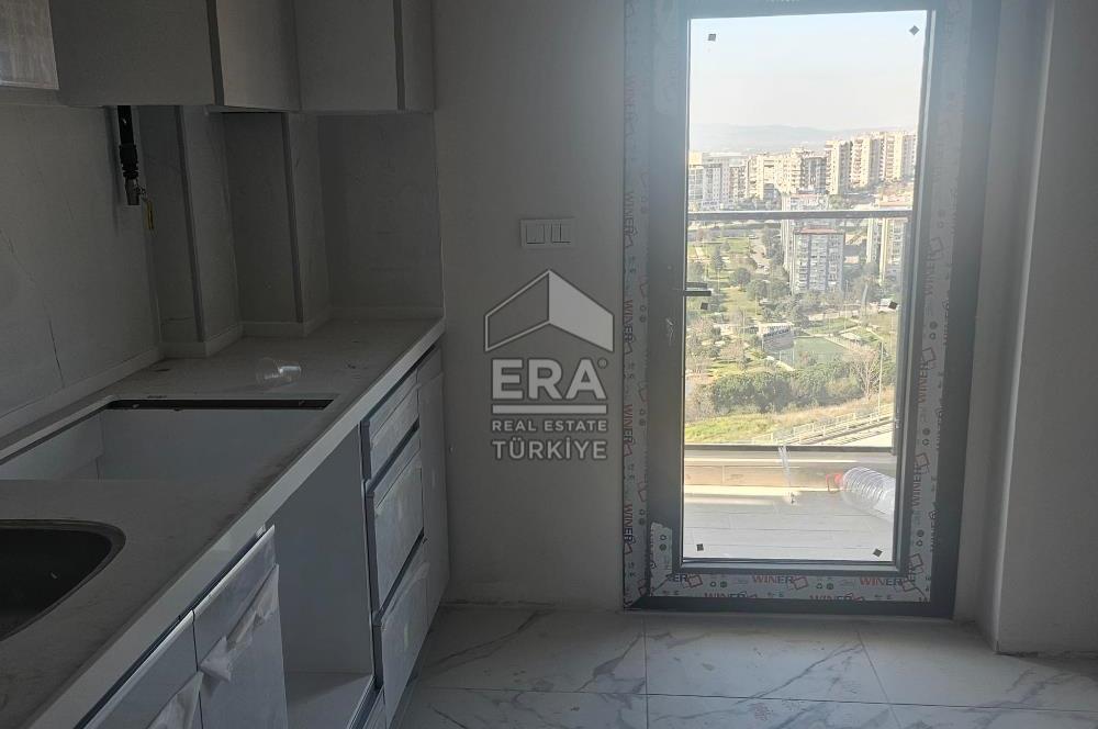 ESENTEPE DE DENİZ VE DAĞ MANZARALI 2+1 GENİŞ DAİRELER