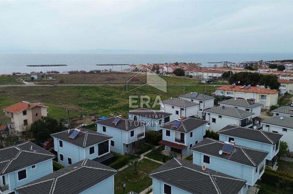 ALTINOVA'DA SATILIK 3+1 SİTE İÇİ MÜSTAKİL VİLLA