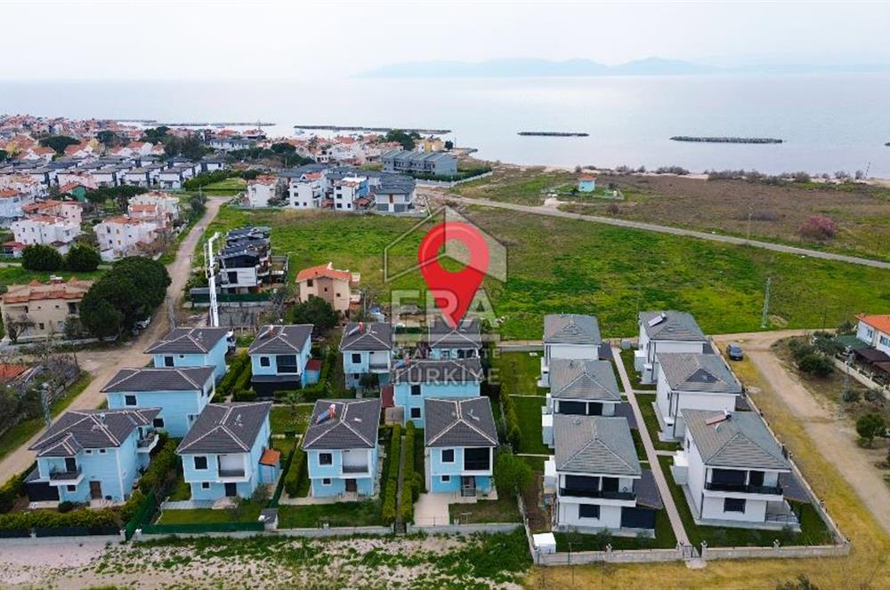 ALTINOVA'DA SATILIK 3+1 SİTE İÇİ MÜSTAKİL VİLLA