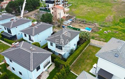 ALTINOVA'DA SATILIK 3+1 SİTE İÇİ MÜSTAKİL VİLLA