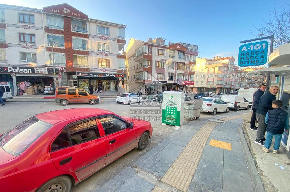 ŞEHİTLER CADDE CEPHELİ 100 M² KÖŞEBAŞI SATILIK FIRSAT DÜKKAN