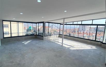 GAZELLER CADDE ÜZERİ LÜX YAPILI ULTRA GENİŞ PANORAMİK MANZARALI DAİRE