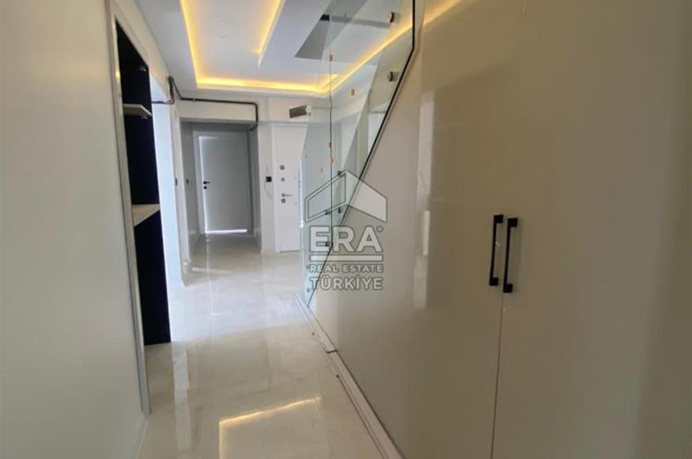 GAZELLER CADDE ÜZERİ LÜX YAPILI ULTRA GENİŞ PANORAMİK MANZARALI DAİRE