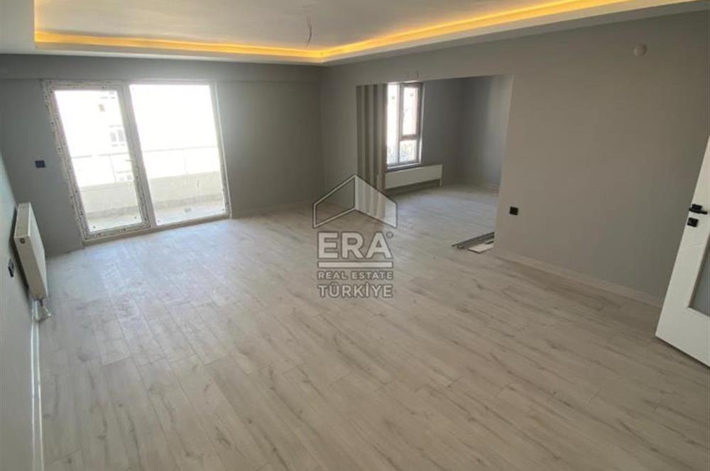 GAZELLER CADDE ÜZERİ LÜX YAPILI ULTRA GENİŞ PANORAMİK MANZARALI DAİRE