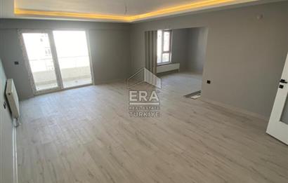 GAZELLER CADDE ÜZERİ LÜX YAPILI ULTRA GENİŞ PANORAMİK MANZARALI DAİRE