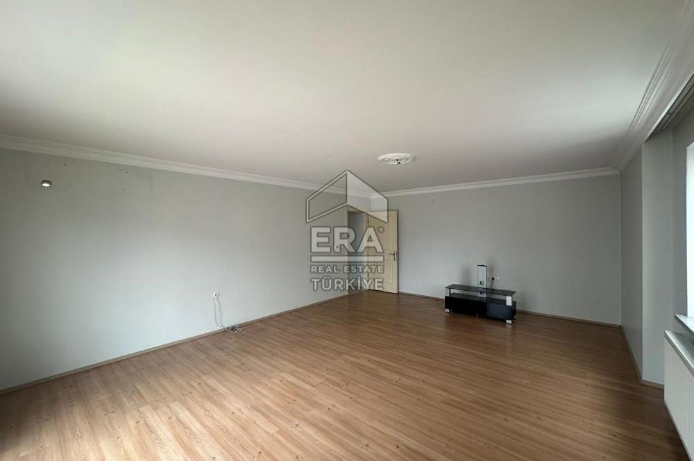 ERA PORT GÜVENCESİYLE BAHÇELİEVLER'DE 3+1 GENİŞ KİRALIK DAİRE