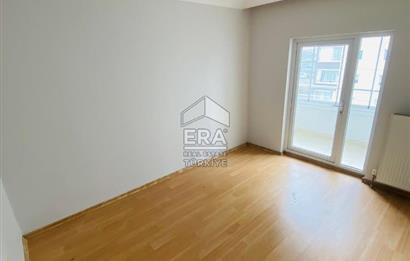 GÖKNAR KONUTLARINDA MANZARALI GÜVENLİKLİ KİRALIK 3+1 DAİRE