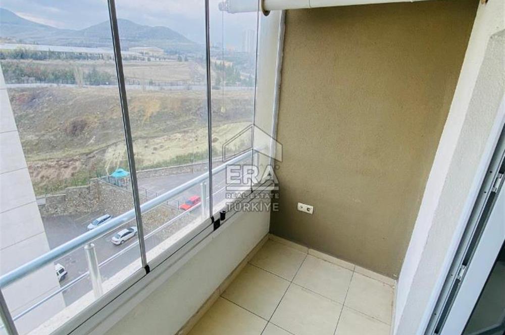 GÖKNAR KONUTLARINDA MANZARALI GÜVENLİKLİ KİRALIK 3+1 DAİRE