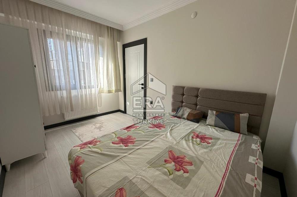 Seyrek Merkezde Full Eşyalı 1+1 Ara Kat Kiralık Daire