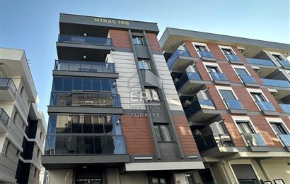 Seyrek Merkezde Full Eşyalı 1+1 Ara Kat Kiralık Daire