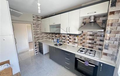 Çiğli Yeni Mahallede Önü Açık 3+1 Kiralık Daire